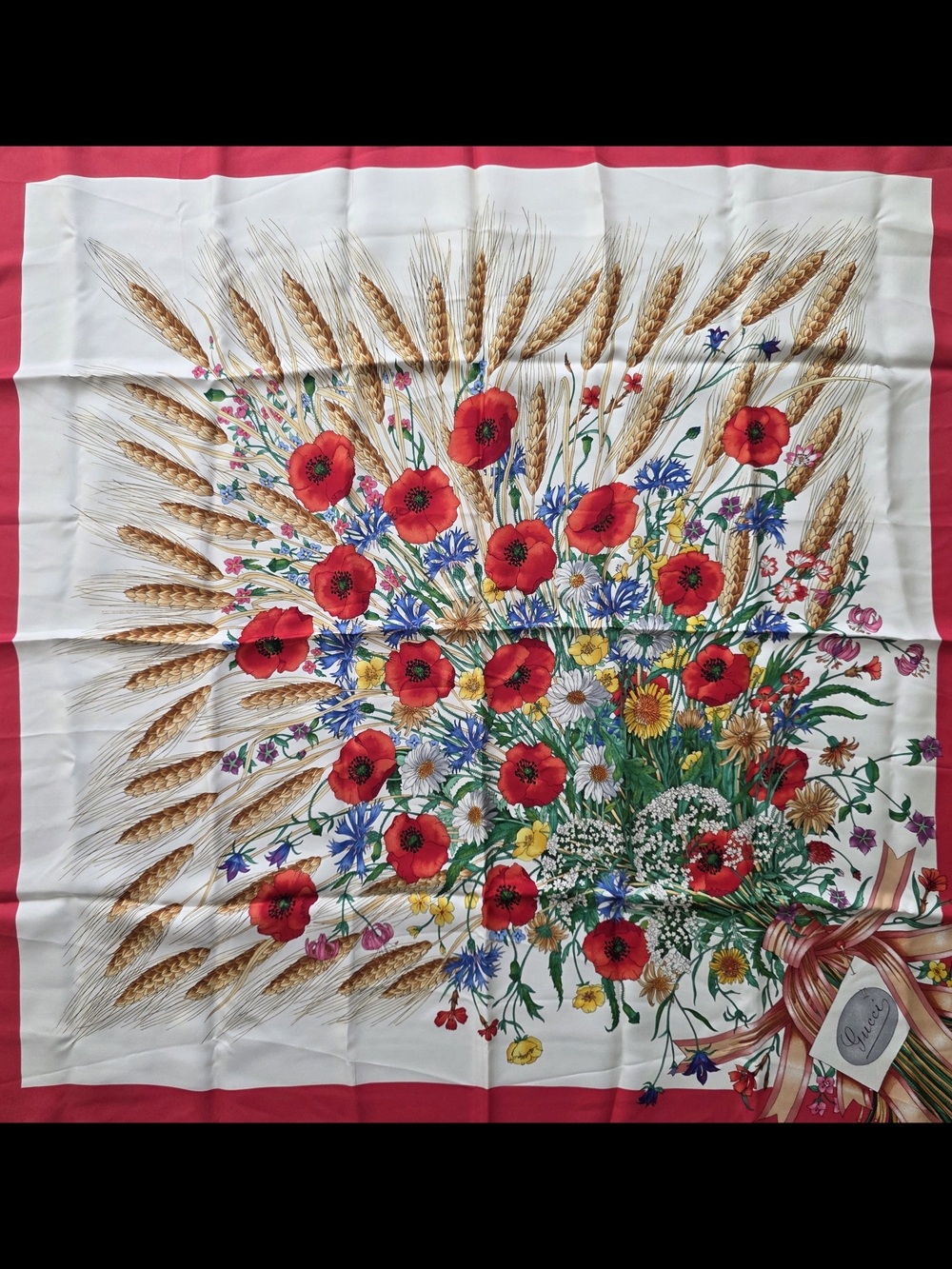 Auth Gucci Floral & Wheat Print Silk Scarf